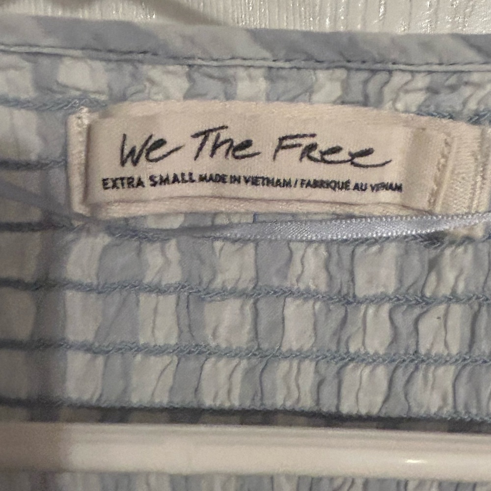 We The Free | Blue Gradient Sleeveless Blouse | Size XS - Picture 3 of 6